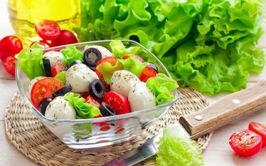 Advice on food selection and use for people with non-communicable diseases (NCDs)