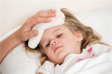 Những lưu ý chăm sóc trẻ bị sốt virut