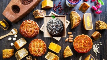 Mooncakes: Concerns about Nutrition and Food Safety