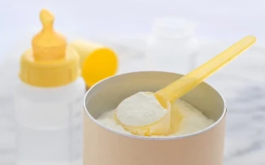 Vi phạm kinh doanh, quảng cáo sữa thay thế sữa mẹ có thể bị phạt tới 20 triệu đồng