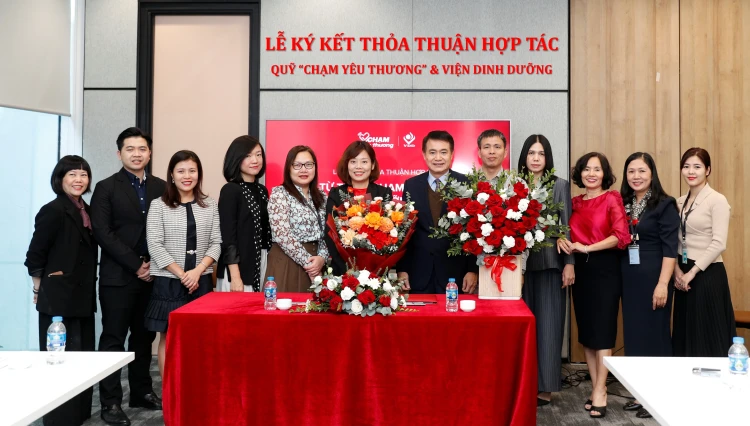 National Institute of Nutrition and “Cham Yeu Thuong” Foundation sign Memorandum of Understanding to strengthen nutrition support for children in disadvantaged areas