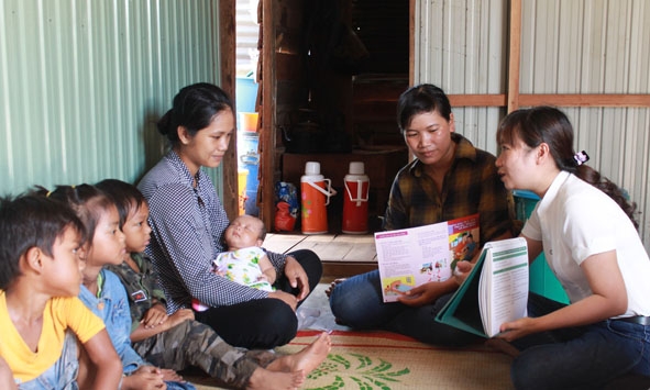 Dự án Hỗ trợ hoạt động truyền thông cho bà mẹ ở khu vực nông thôn Việt Nam để cải thiện chất lượng bữa ăn bổ sung cho trẻ nhỏ (6-24 tháng tuổi)