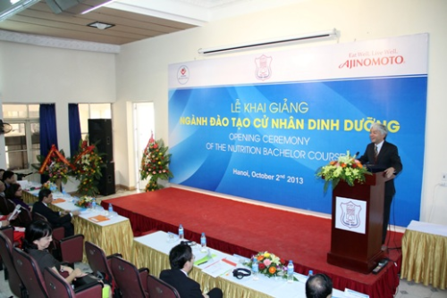Đào tạo cử nhân dinh dưỡng tại Việt Nam