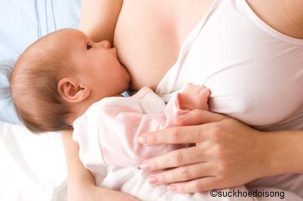 Nuôi dưỡng đúng cách cho trẻ đang bú mẹ (0 đến 2 năm đầu đời)